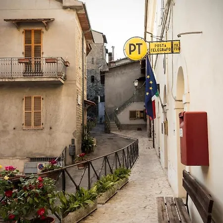 La Piazzetta - Cascata Delle Marmore *